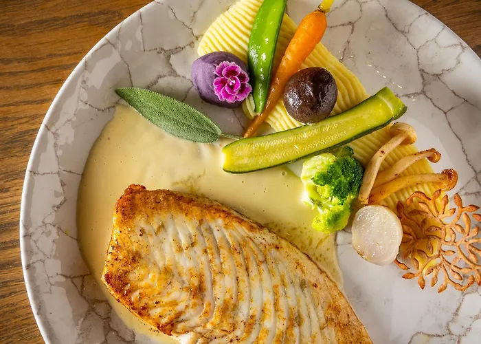 ホテル ロジ ホテル デュ ラック ドゥ ラ マディーヌ